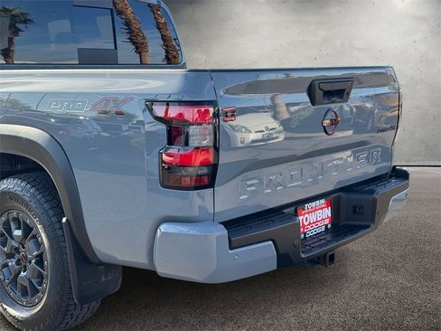 Used 2024 Nissan Frontier PRO-4X w/ Pro Premium Package image 5