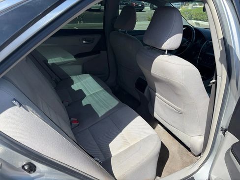 Used 2017 Toyota Camry LE image 13