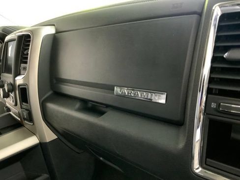 Used 2015 RAM 1500 Laramie w/ Convenience Group AWD/4WD image 31