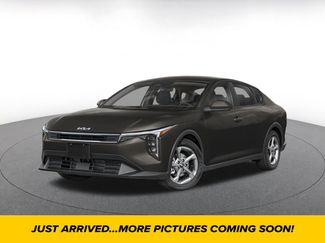 Used 2026 Kia K4 FWD video 1