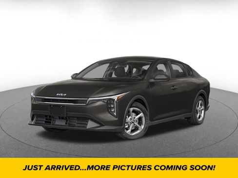 Used 2026 Kia K4 FWD image 1