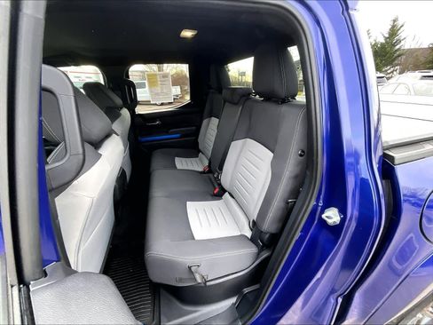 Used 2024 Toyota Tacoma TRD Sport image 15