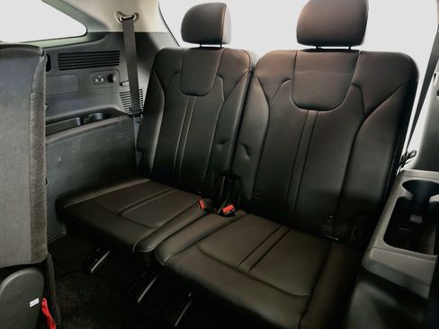 Used 2023 Kia Sorento S AWD/4WD image 35