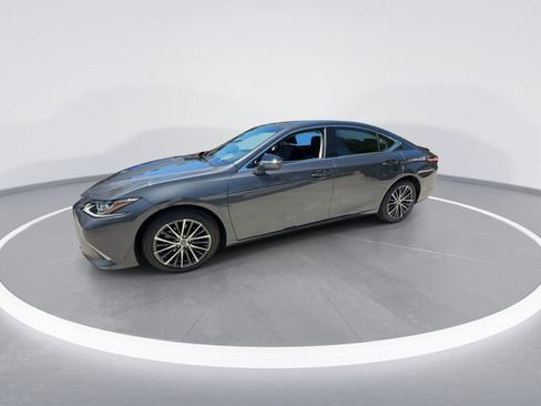 Used 2025 Lexus ES 350 w/ Premium Package FWD image 4