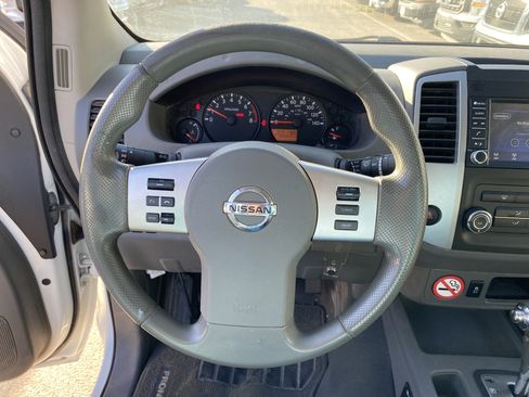 Used 2019 Nissan Frontier S image 12