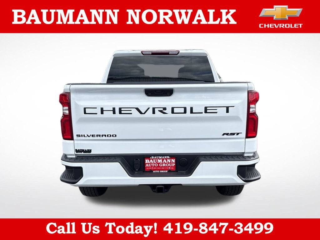 Used 2026 Chevrolet Silverado 1500 RST w/ LPO, Dark Essentials Package AWD/4WD image 9