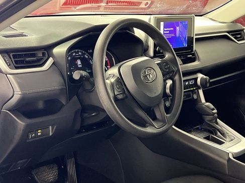 Used 2025 Toyota RAV4 LE FWD image 14