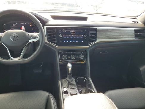 Used 2022 Volkswagen Atlas Cross Sport SE image 14