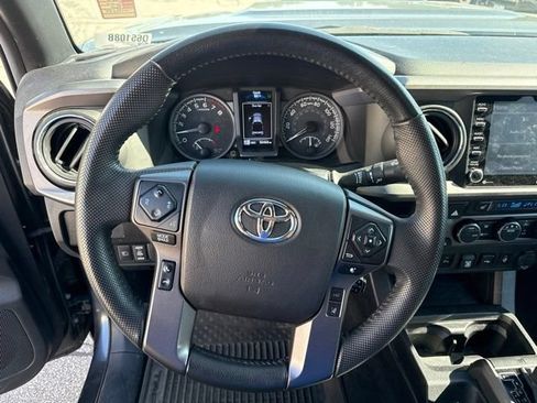 Used 2022 Toyota Tacoma TRD Sport w/ TRD Premium Sport Package AWD/4WD image 20