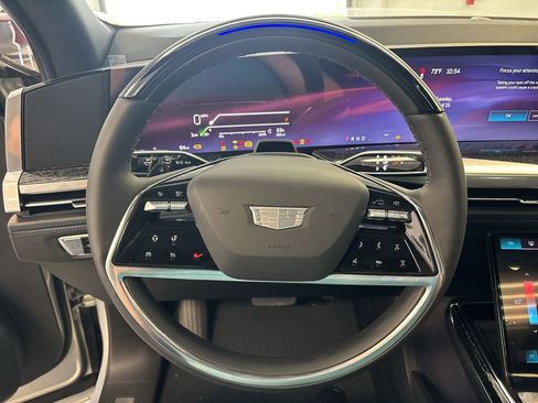 New 2025 Cadillac Escalade IQ Luxury 1 w/ LPO, Radiant Package image 15