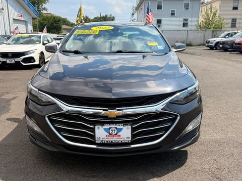 Used 2023 Chevrolet Malibu LT w/ Driver Confidence Package FWD image 3