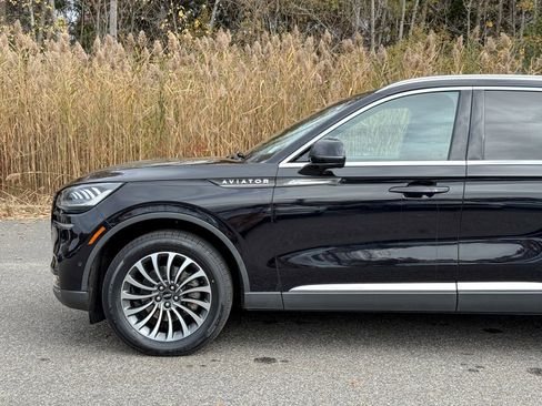Used 2023 Lincoln Aviator Reserve w/ Equipment Group 201A image 9