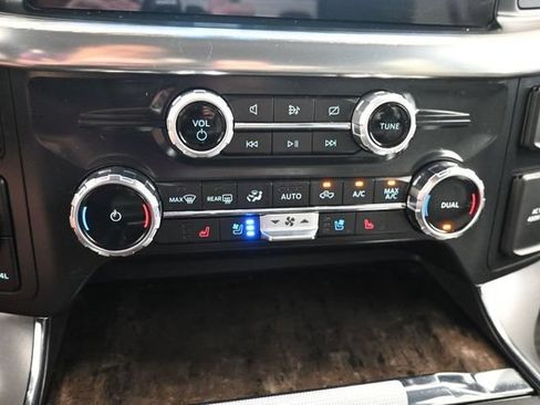 Used 2022 Ford F150 Lariat AWD/4WD image 18
