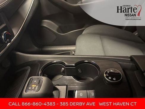 Certified 2023 Nissan Rogue S image 13