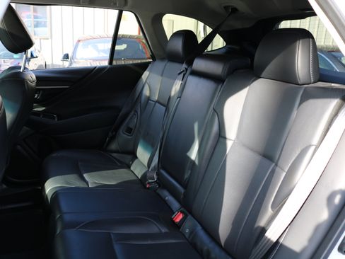 Used 2020 Subaru Outback Limited image 39