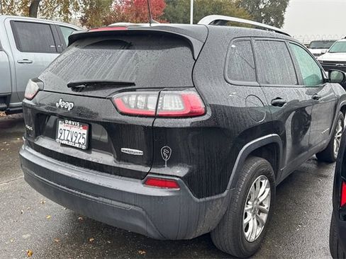 Used 2020 Jeep Cherokee Latitude image 3