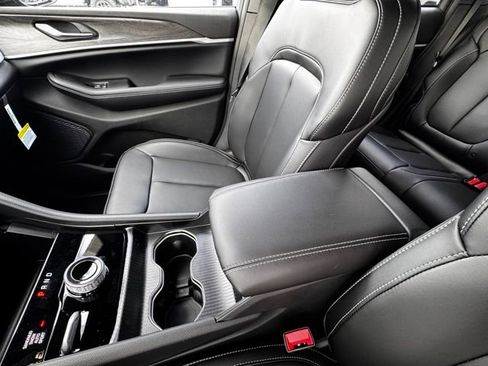 New 2025 Jeep Grand Cherokee Limited image 54