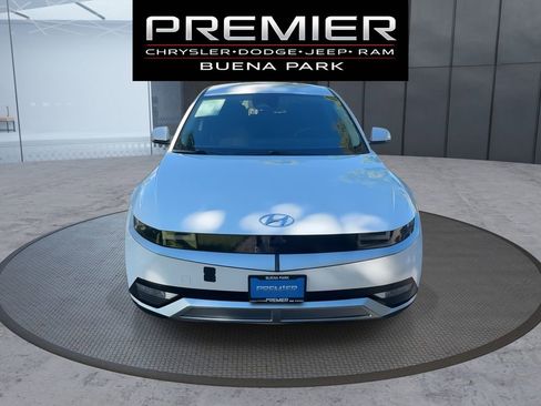 Used 2024 Hyundai Ioniq 5 SEL image 3