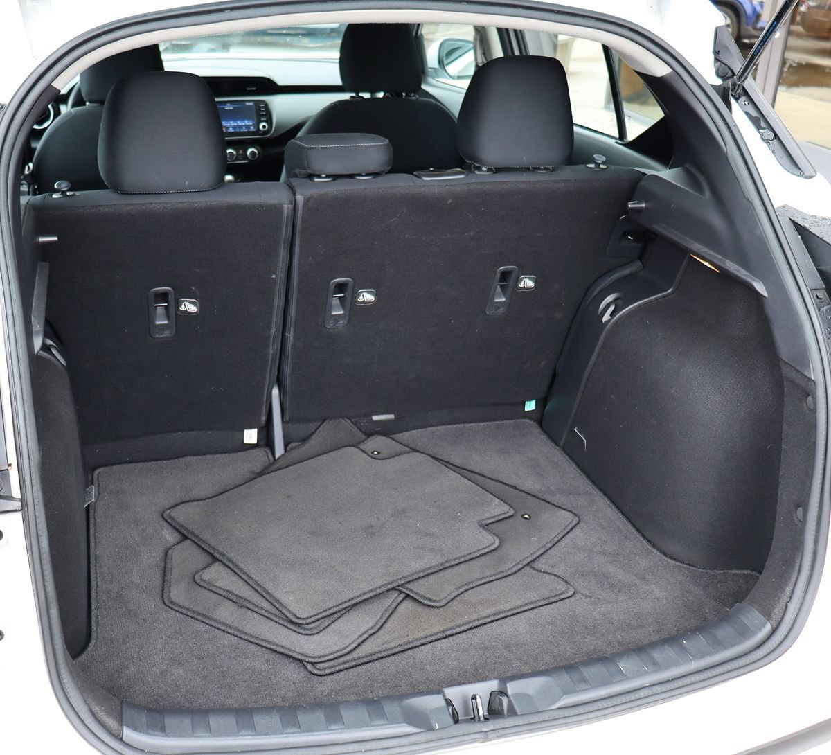 Used 2023 Nissan Kicks SV FWD image 25