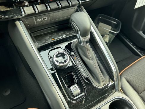 New 2026 GMC Canyon AT4 w/ AT4 Premium Package image 27