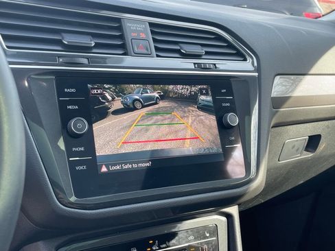 Certified 2022 Volkswagen Tiguan SE AWD/4WD image 27