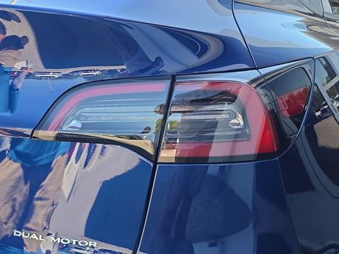 Used 2023 Tesla Model Y Long Range image 8