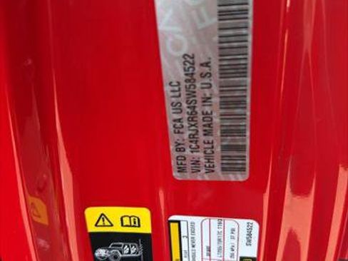 Certified 2025 Jeep Wrangler Unlimited Rubicon 4xe w/ Convenience Group AWD/4WD image 19