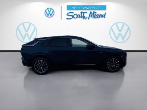 Used 2024 Cadillac Lyriq Sport image 8