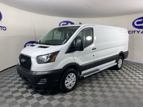 Used 2025 Ford Transit 250 Low Roof w/ Exterior Upgrade Package RWD image 6