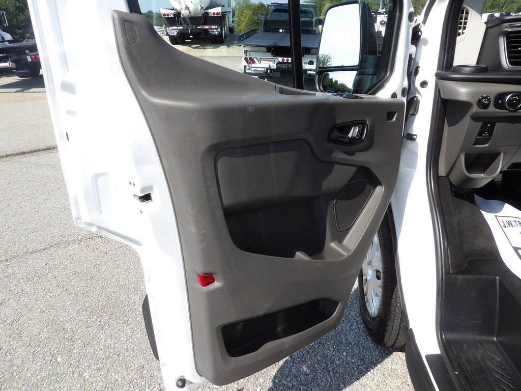 Used 2023 Ford Transit 350 XLT RWD image 14