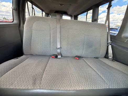 Used 2025 Chevrolet Express 3500 LT w/ LT Preferred Equipment Group image 38