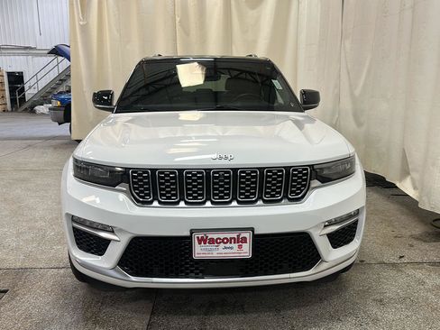 Used 2023 Jeep Grand Cherokee Summit w/ Luxury Tech Group V AWD/4WD image 8