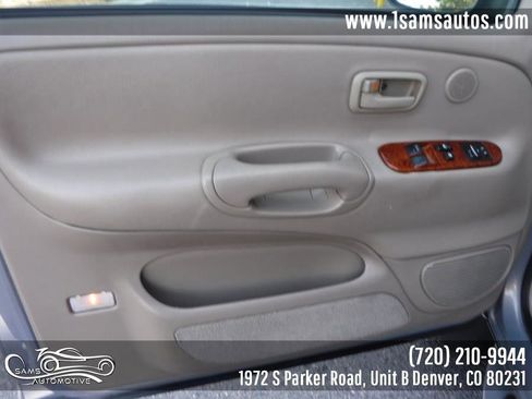 Used 2000 Toyota Tundra Limited image 30
