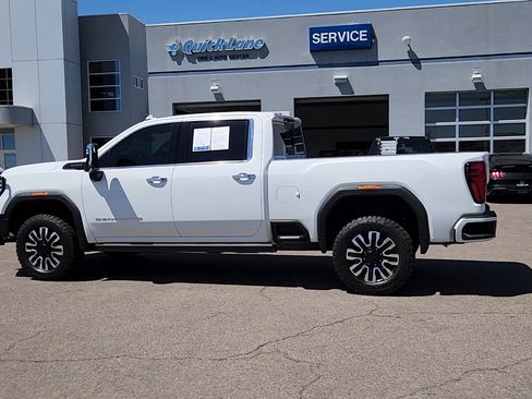 Used 2024 GMC Sierra 3500 Denali Ultimate AWD/4WD image 24