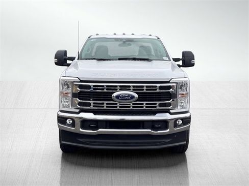 New 2025 Ford F350 XL w/ XL Chrome Package image 2