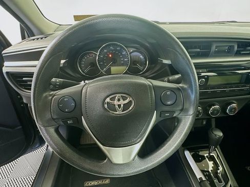 Used 2015 Toyota Corolla L image 14