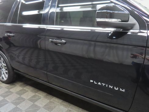Used 2025 Ford Expedition Max Platinum w/ Platinum Ultimate Package image 43