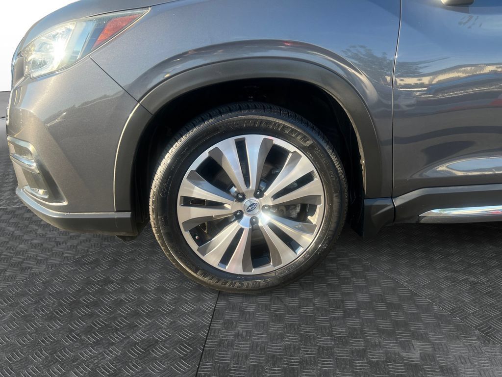 Used 2019 Subaru Ascent Limited AWD/4WD image 14