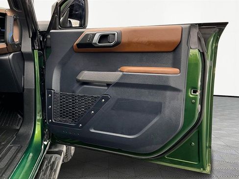 Used 2023 Ford Bronco Outer Banks image 24