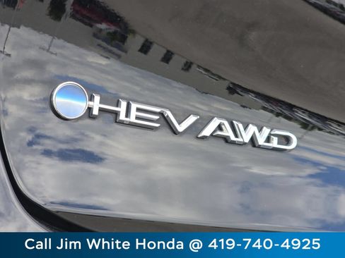 Used 2024 Toyota Crown AWD/4WD image 22