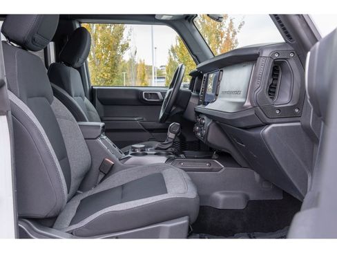 Used 2025 Ford Bronco Big Bend image 11