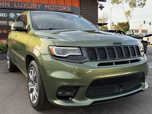 Used 2020 Jeep Grand Cherokee SRT AWD/4WD image 24