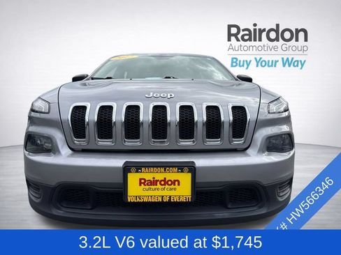Used 2017 Jeep Cherokee Sport AWD/4WD image 2