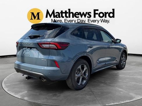 Used 2023 Ford Escape ST-Line w/ Tech Pack #1 AWD/4WD image 5