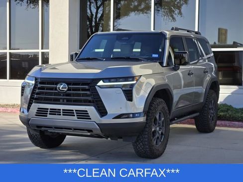 Used 2025 Lexus GX 550 image 3