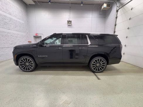 New 2026 Chevrolet Suburban High Country AWD/4WD image 7
