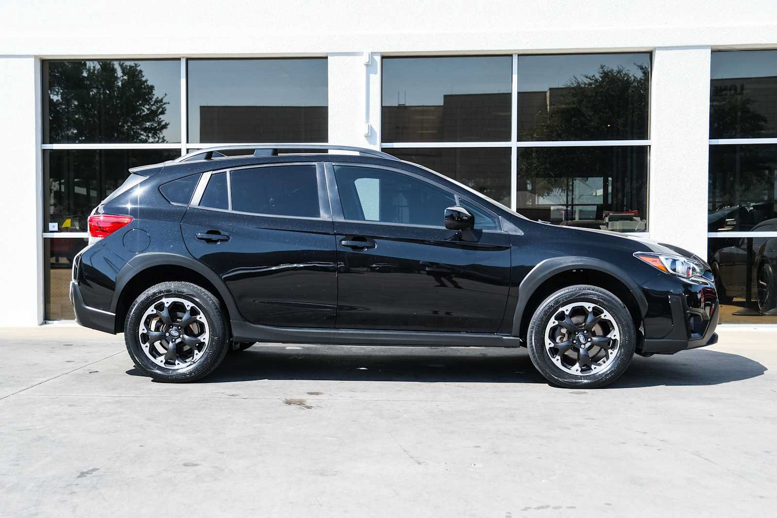 Used 2021 Subaru Crosstrek 2.0i Premium w/ Moonroof Package AWD/4WD image 6