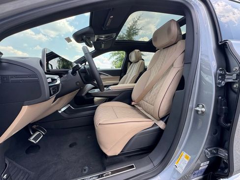 New 2025 Cadillac Lyriq Luxury w/ Nappa Leather Package image 5