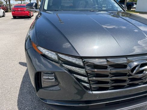 Used 2022 Hyundai Tucson Limited FWD image 14