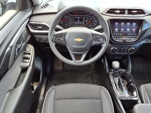 Used 2021 Chevrolet TrailBlazer LT w/ Convenience Package AWD/4WD image 17